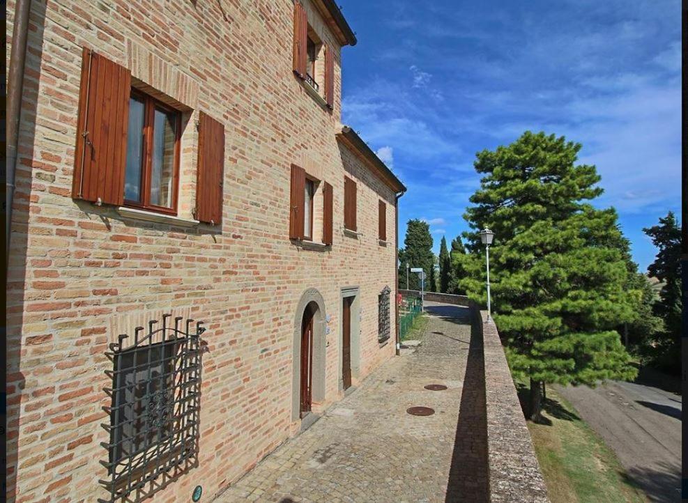 Albergo Diffuso Borgo Montemaggiore Montemaggiore al Metauro Exterior photo