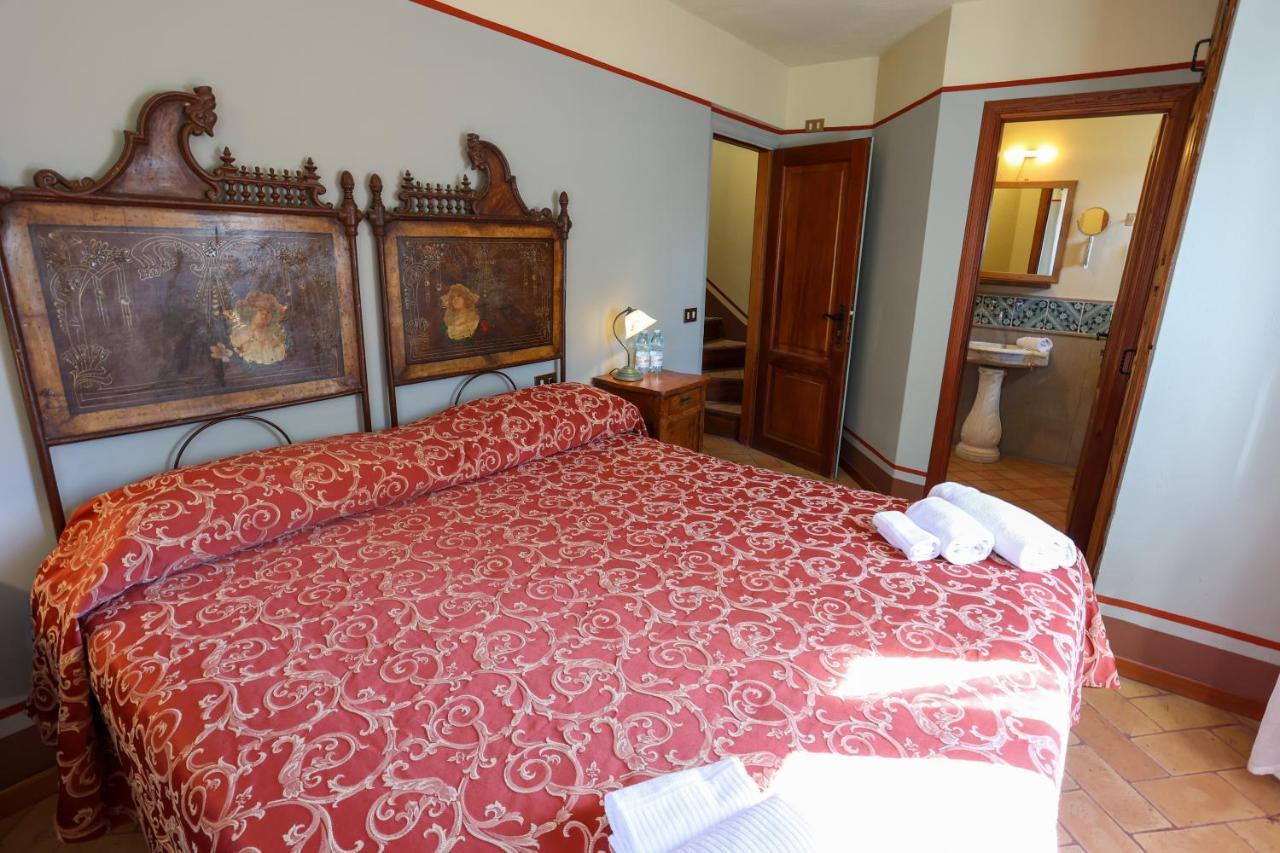 Albergo Diffuso Borgo Montemaggiore Montemaggiore al Metauro Exterior photo