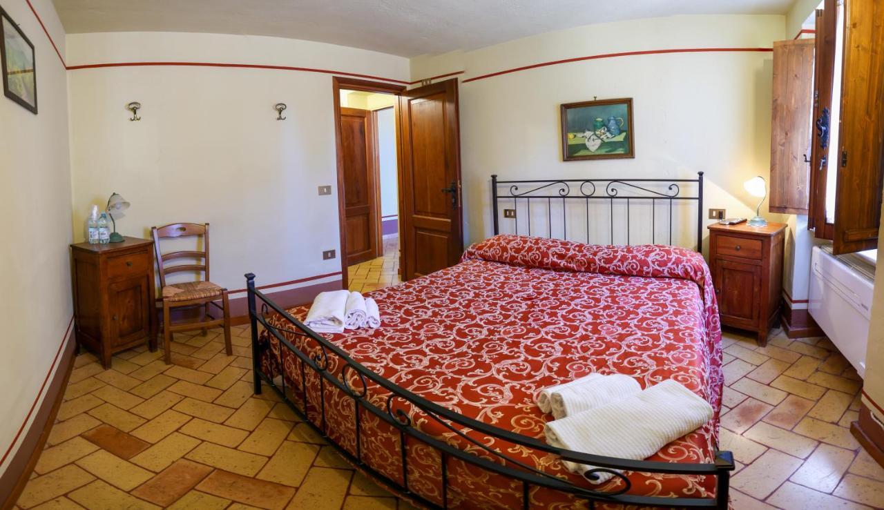 Albergo Diffuso Borgo Montemaggiore Montemaggiore al Metauro Exterior photo