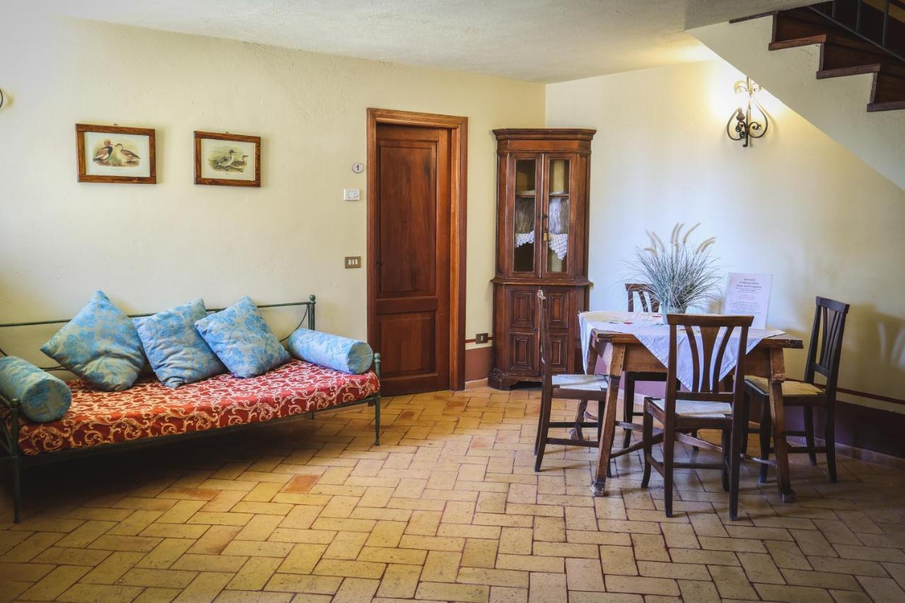 Albergo Diffuso Borgo Montemaggiore Montemaggiore al Metauro Exterior photo