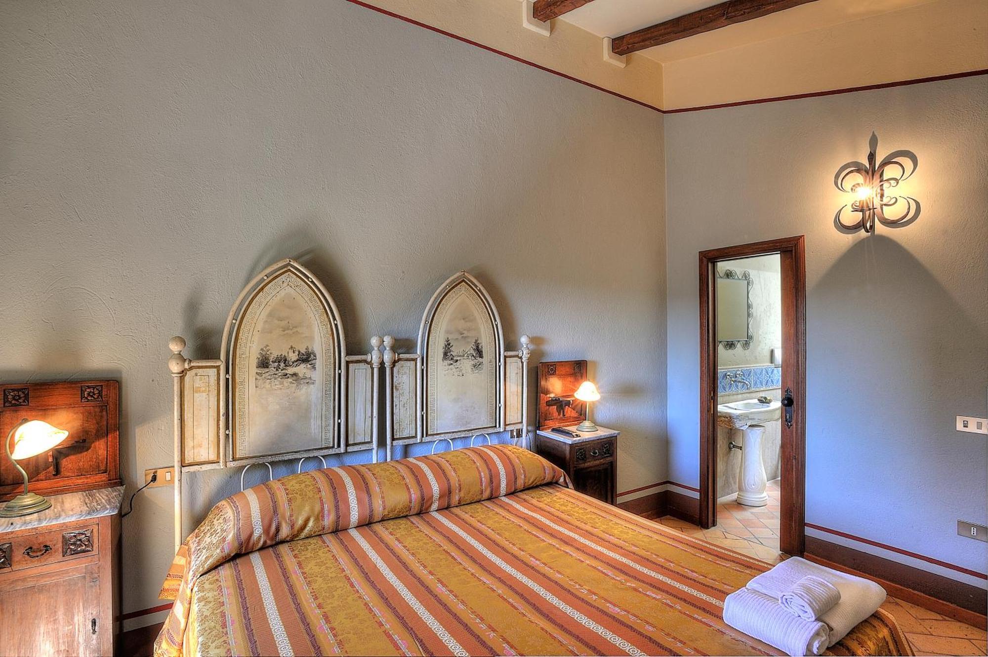Albergo Diffuso Borgo Montemaggiore Montemaggiore al Metauro Exterior photo