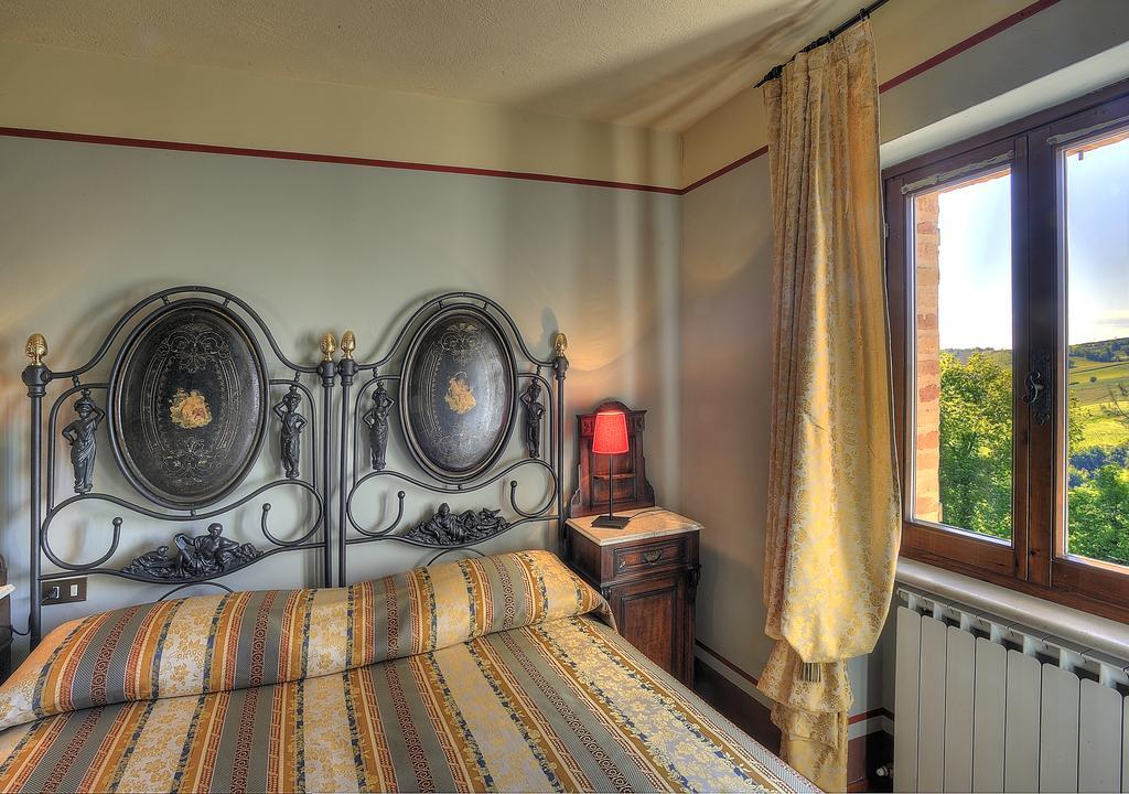 Albergo Diffuso Borgo Montemaggiore Montemaggiore al Metauro Exterior photo