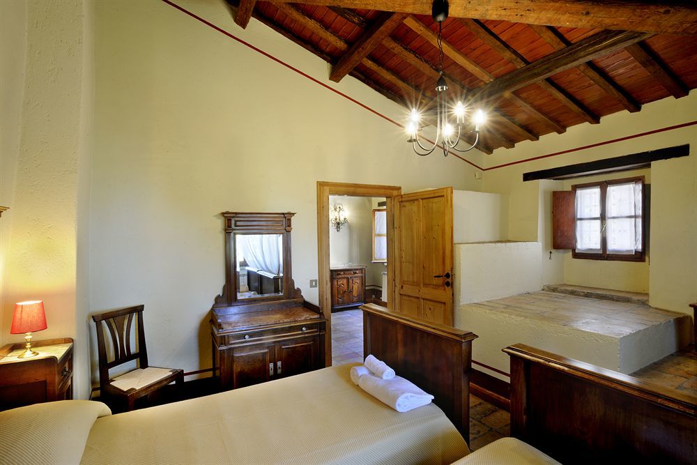 Albergo Diffuso Borgo Montemaggiore Montemaggiore al Metauro Exterior photo